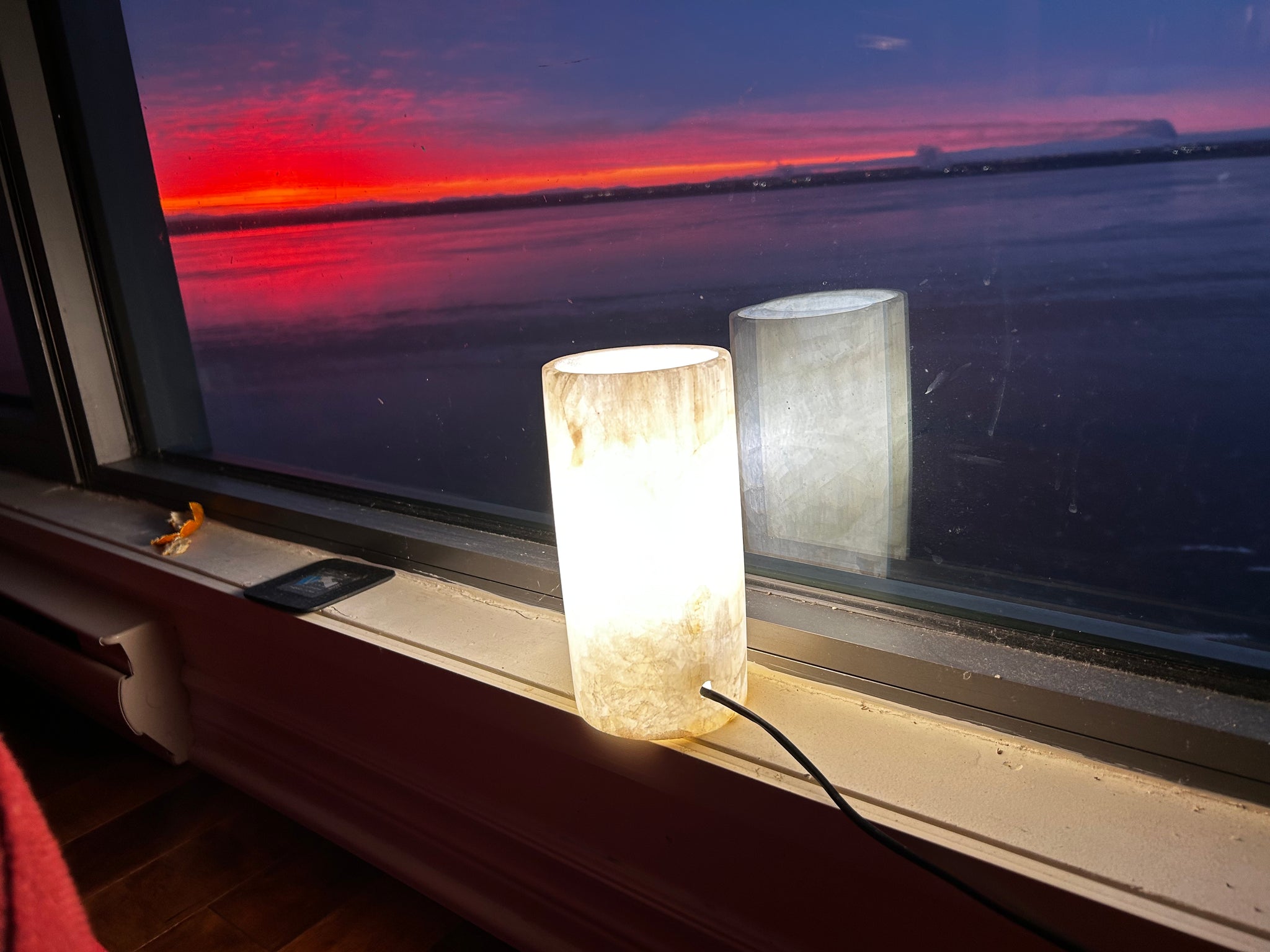 Rare white Natural Stone Alabaster Table lamp