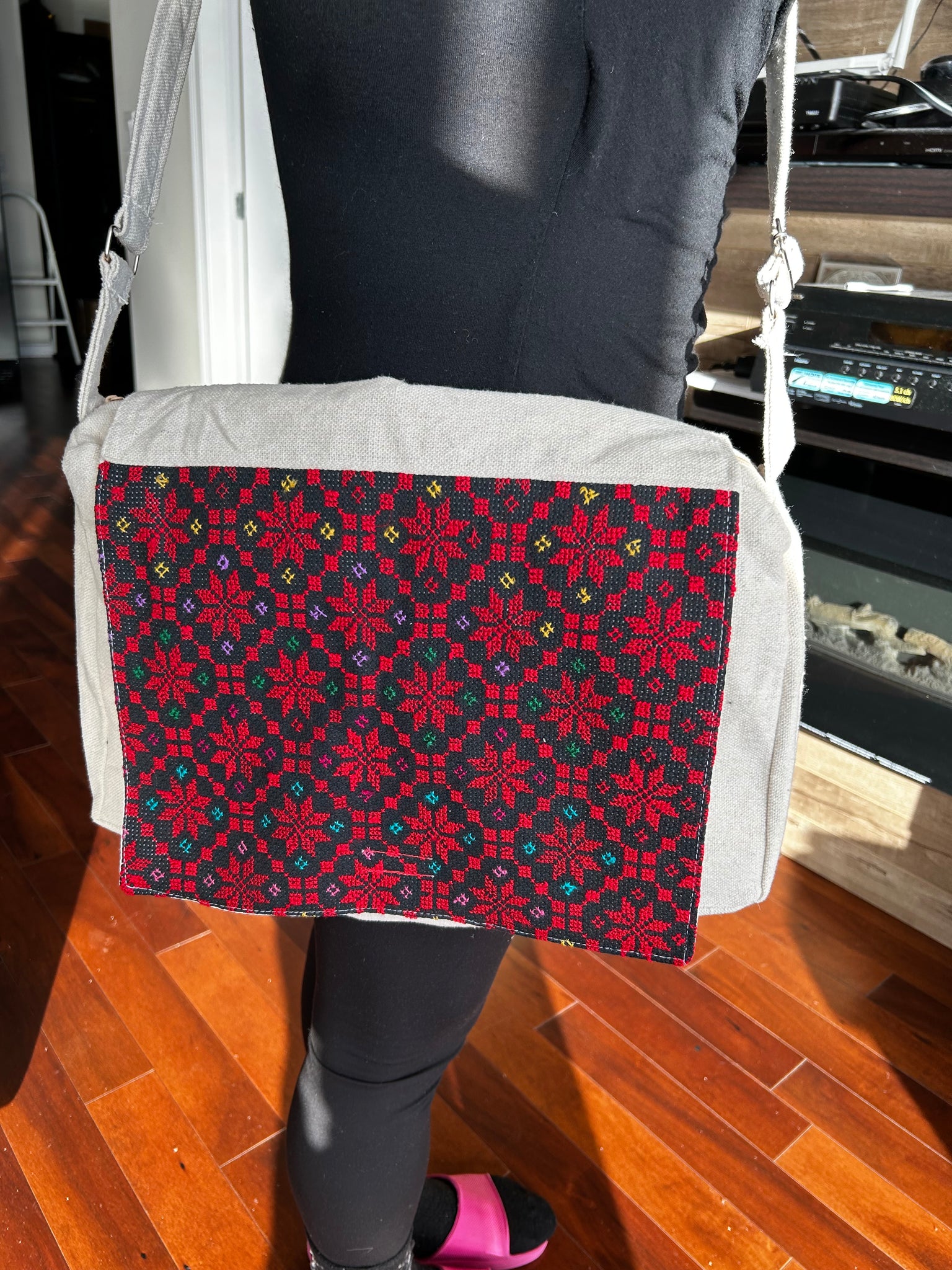 Handmade crossbody for laptop