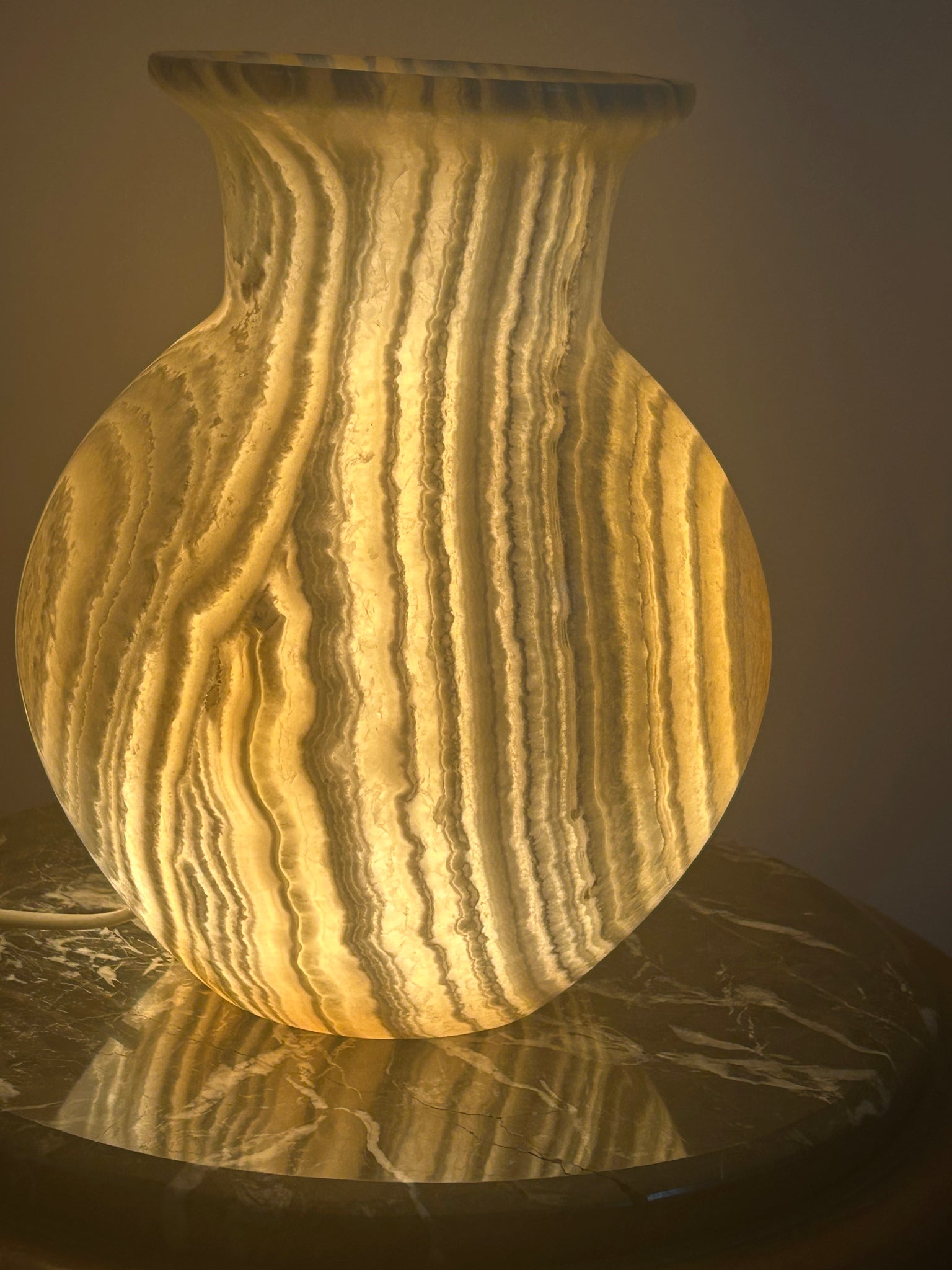 Stunning Natural Alabaster stone Handmade table lamp Style 5