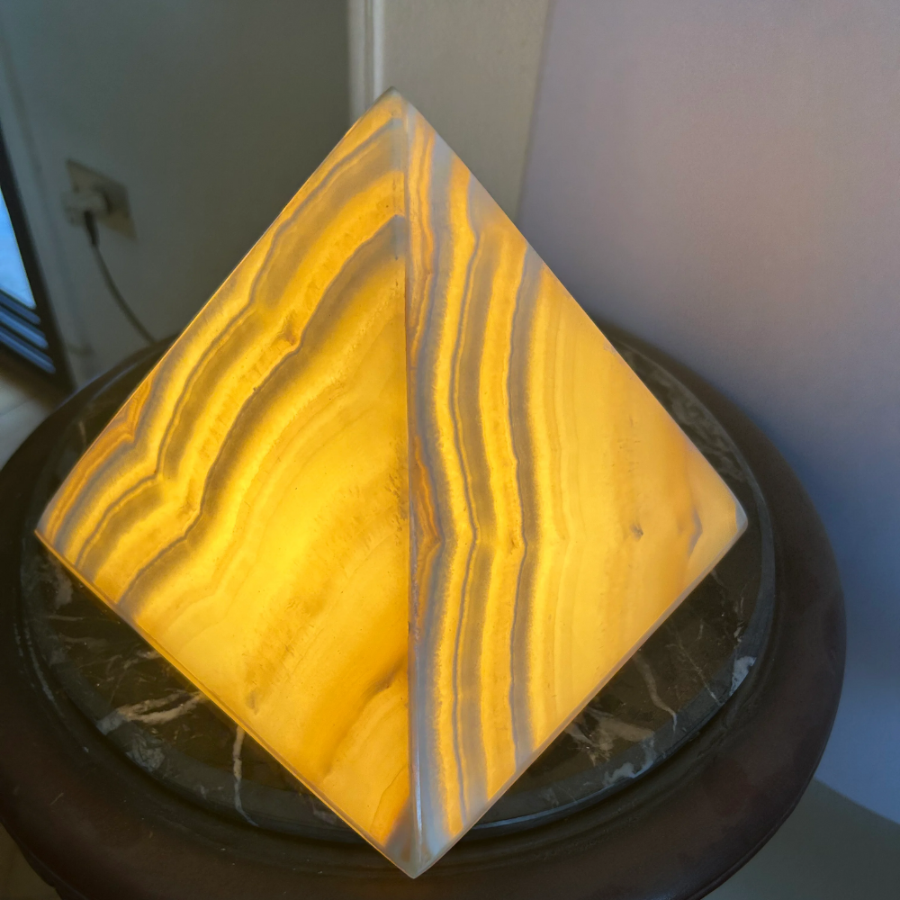 Stunning Natural Alabaster Handmade table lamp Style 6