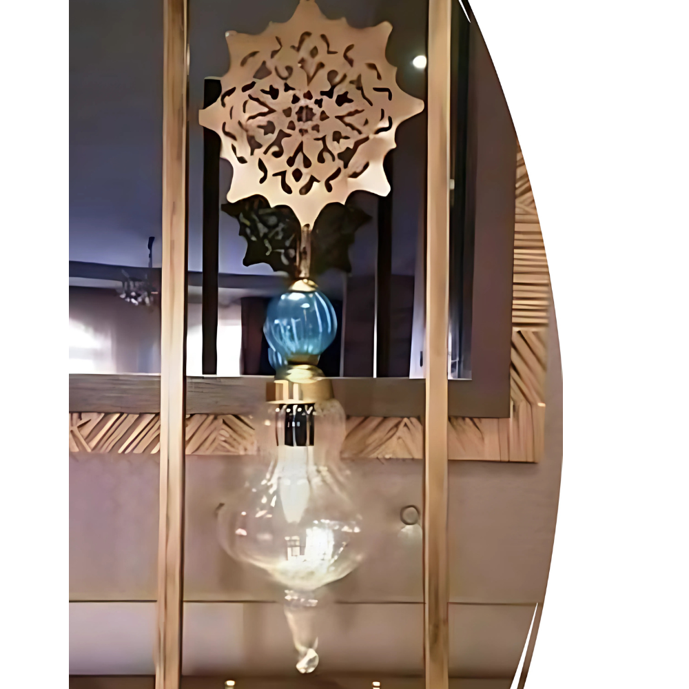 Brass Stand Lampadier